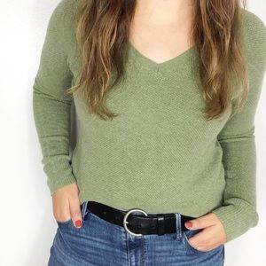 ✨Gap v neck sweater green